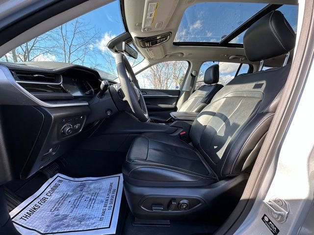 Used 2022 Jeep Grand Cherokee Limited 4xe w/ Luxury Tech Group II image 26