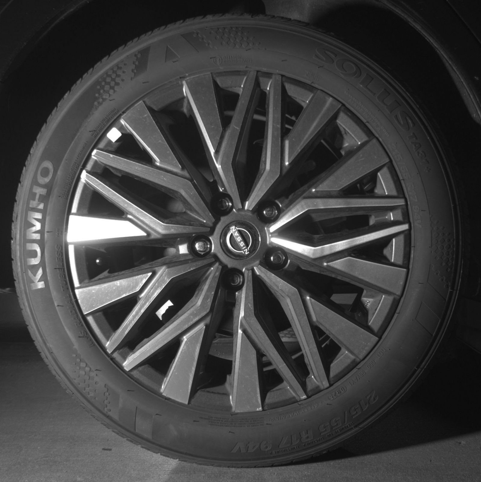 Used 2025 Nissan Altima 2.5 SV FWD image 17