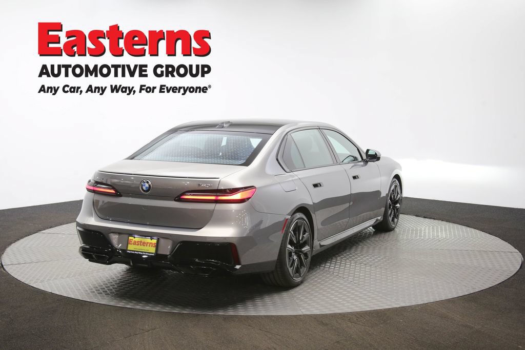 Used 2023 BMW 760i xDrive w/ Executive Package AWD/4WD image 44