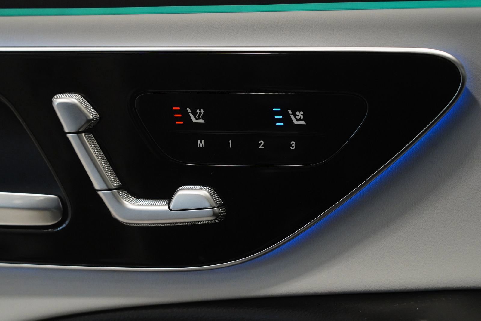 New 2026 Mercedes-Benz E 53 AMG e 4MATIC Sedan image 32