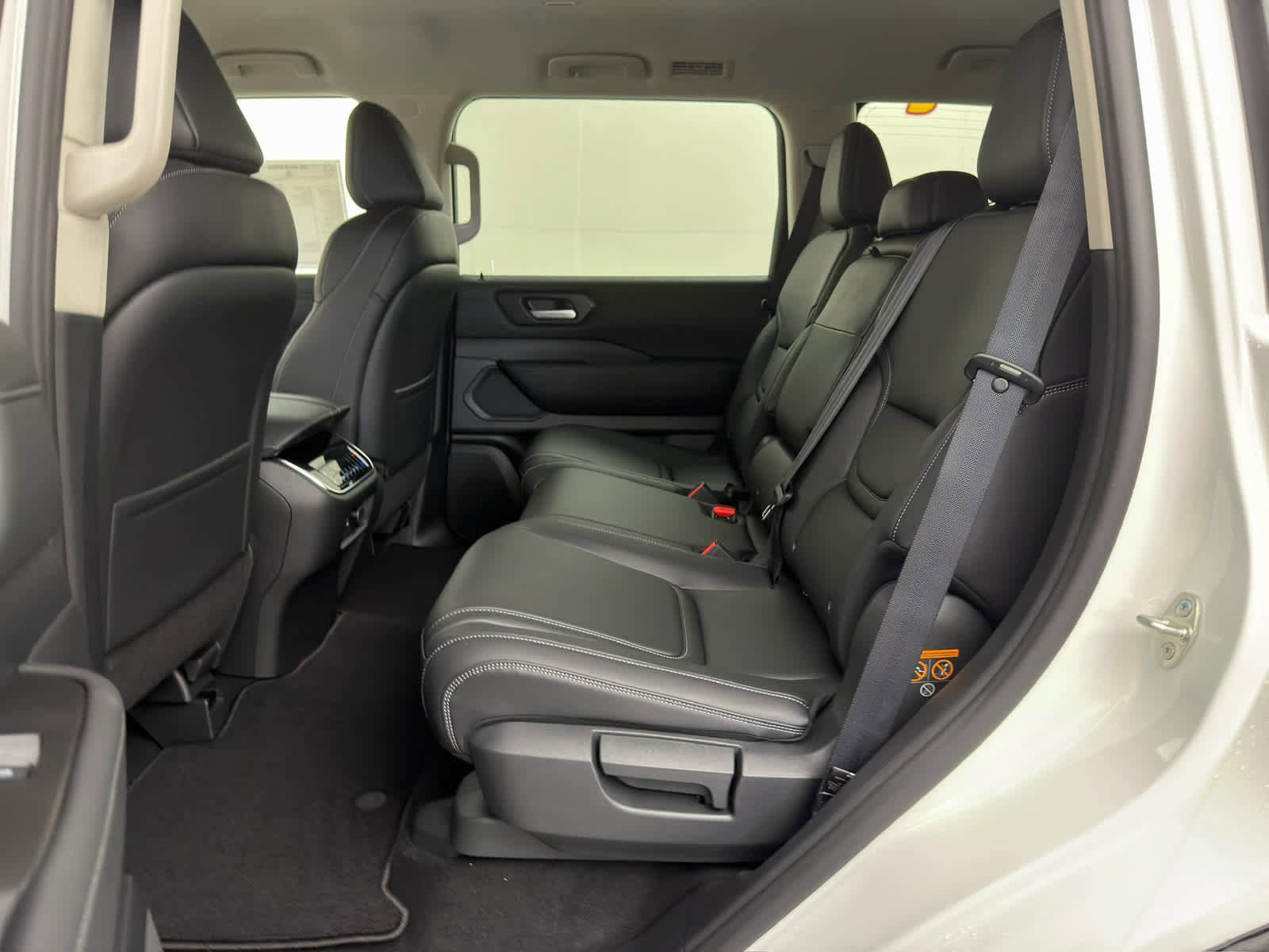 New 2026 Nissan Armada SV image 16