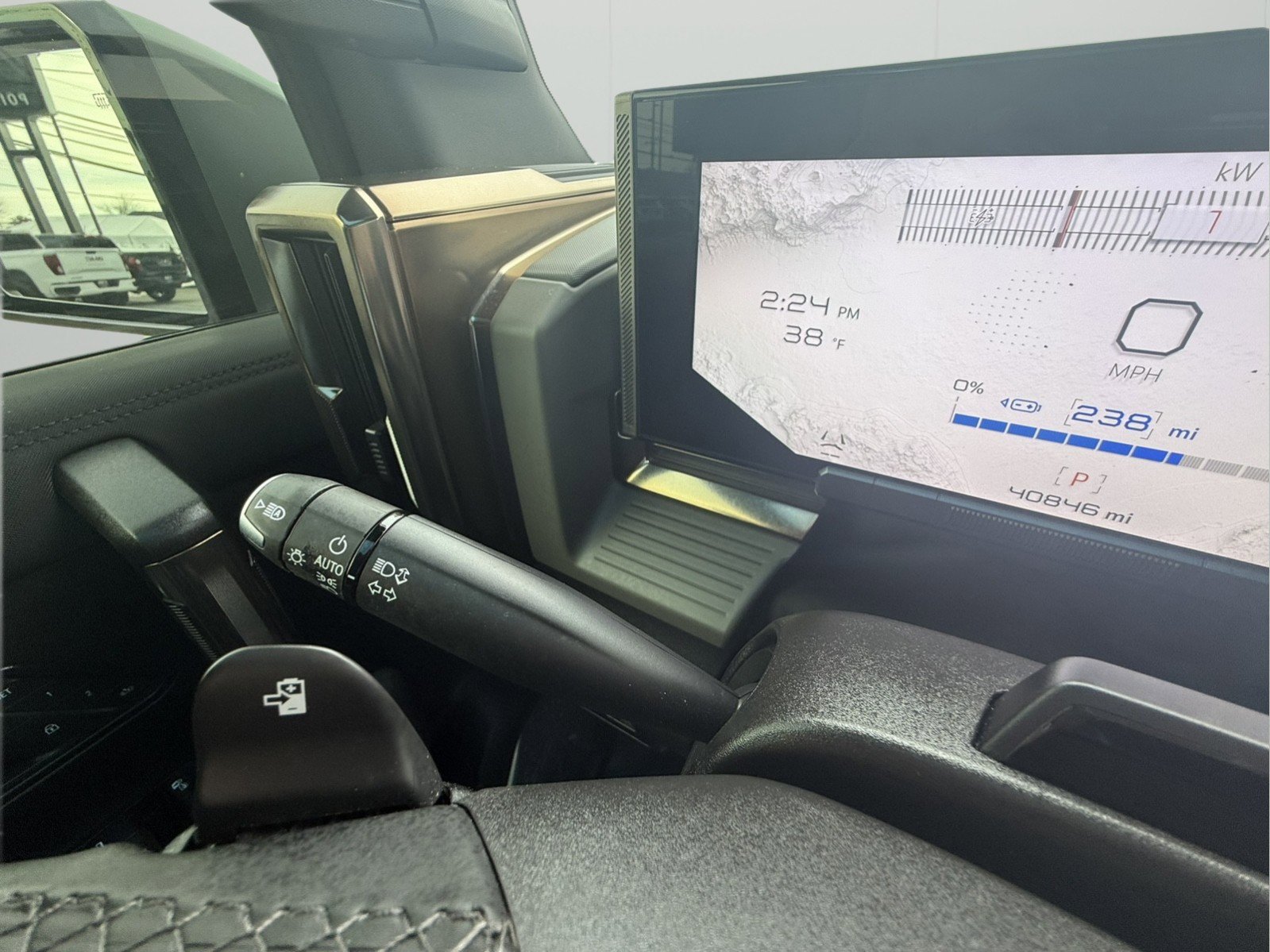 Used 2024 GMC Hummer EV 3X w/ LPO, Cargo Utility Package image 28