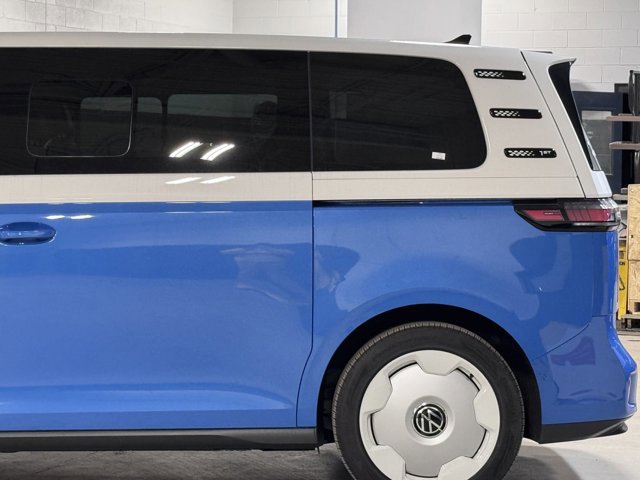 New 2025 Volkswagen ID. Buzz 1st Edition image 43