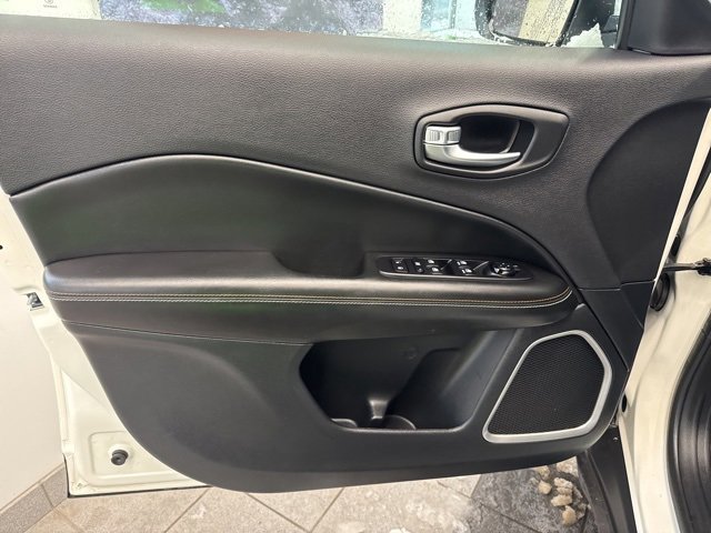 Used 2020 Jeep Compass Latitude image 13