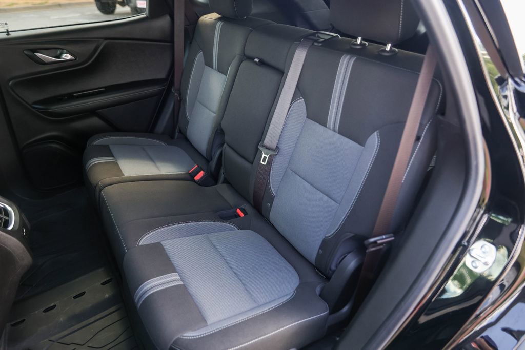 Used 2024 Chevrolet Blazer LT w/ Convenience Package FWD image 23