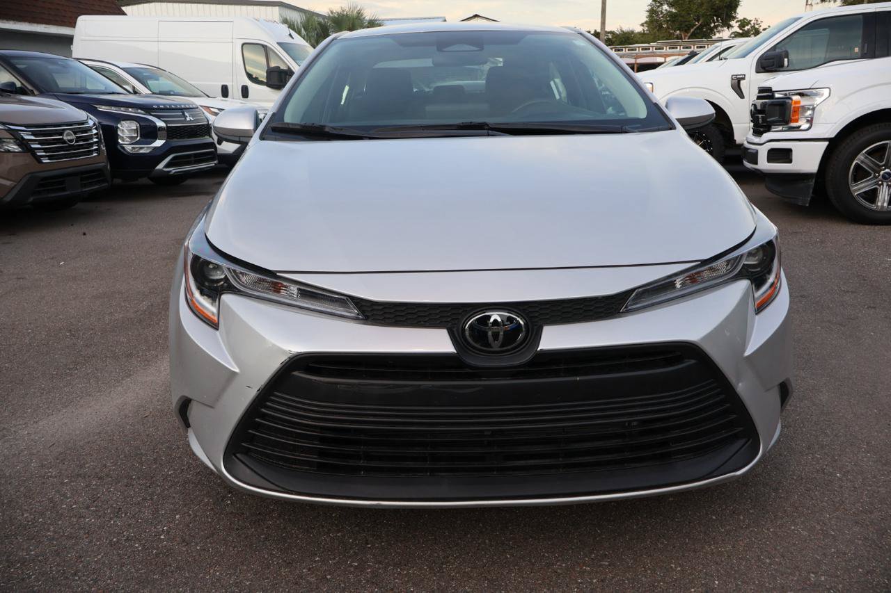 Used 2026 Toyota Corolla LE FWD image 2