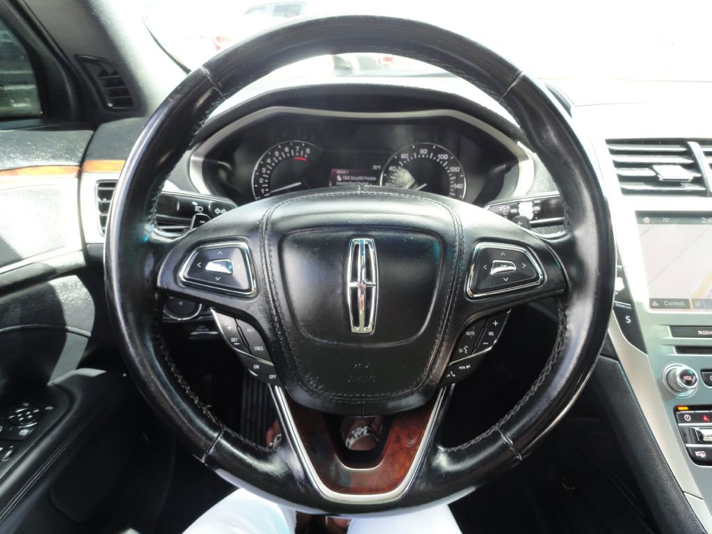 Used 2018 Lincoln MKZ Select w/ Select Plus Package FWD image 20