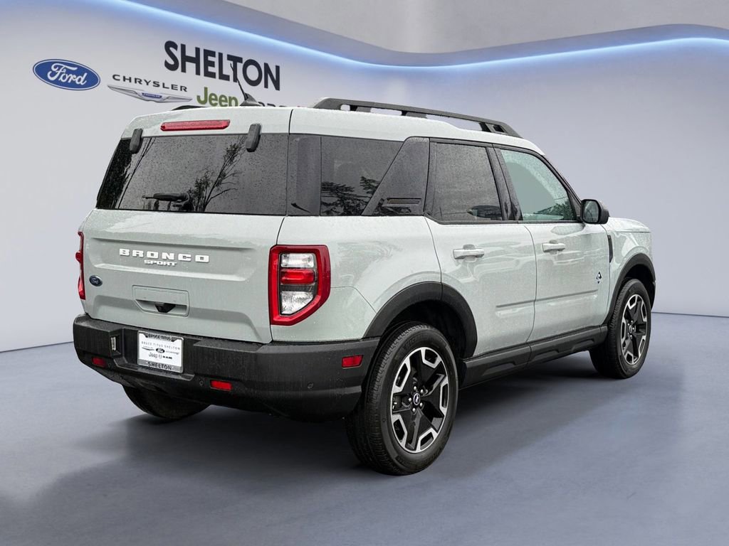 Used 2023 Ford Bronco Sport Outer Banks AWD/4WD image 6