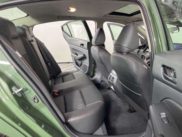 New 2026 Nissan Altima 2.5 SR w/ SR Midnight Edition Package FWD image 46