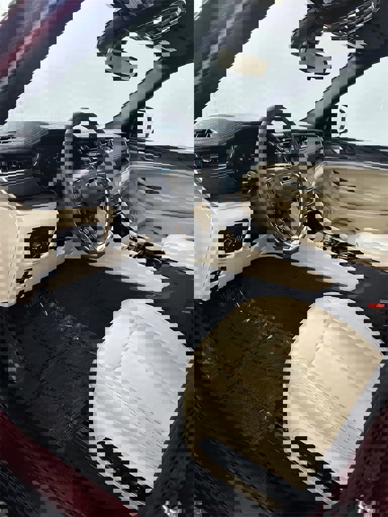 Used 2023 Jeep Grand Cherokee L Limited w/ Trailer Tow Group (B) image 10