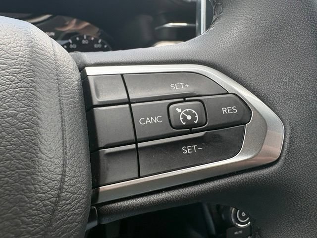 Used 2024 Jeep Compass Latitude AWD/4WD image 24