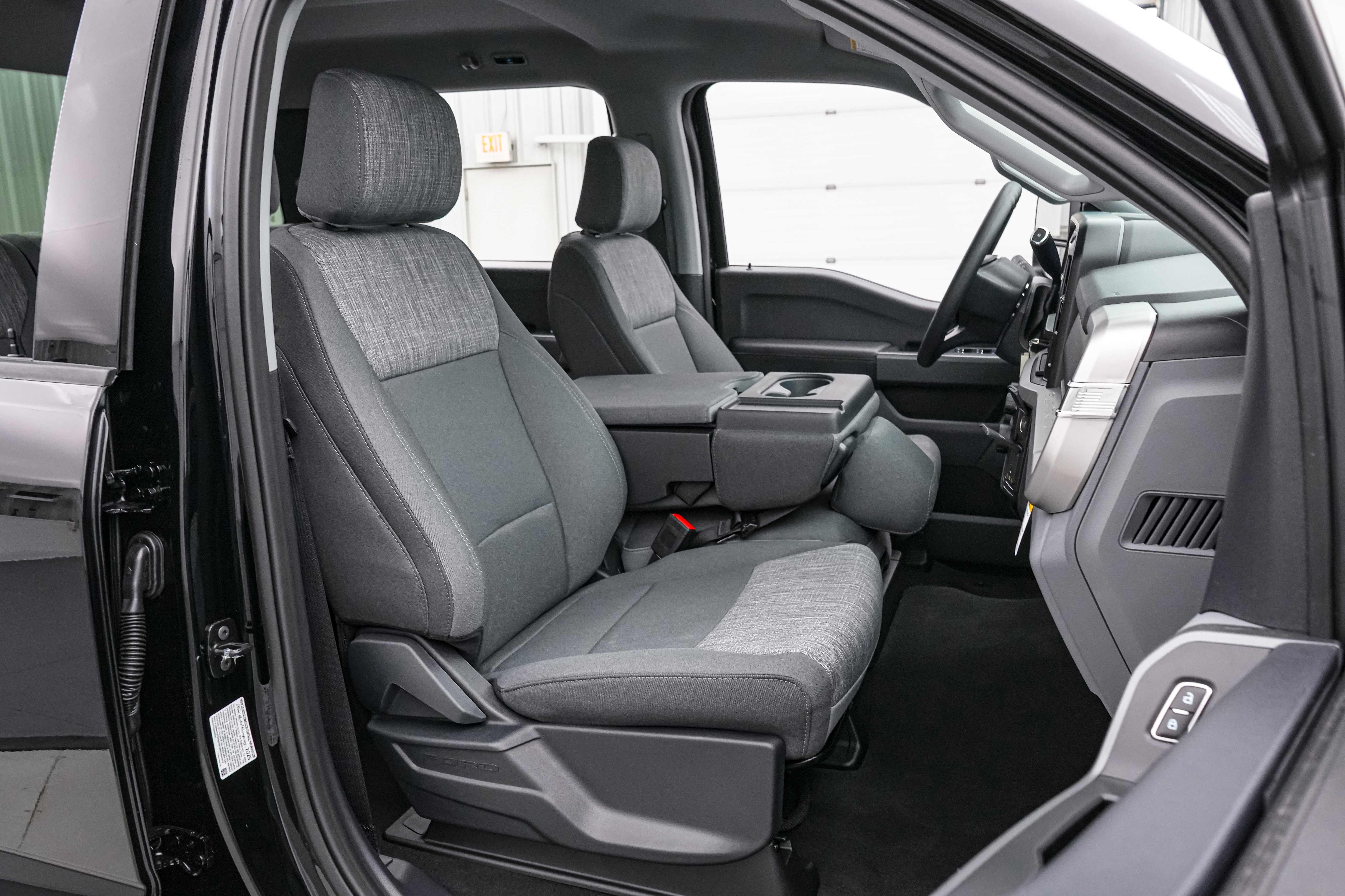 New 2026 Ford F250 XLT w/ Tremor Off-Road Package image 23