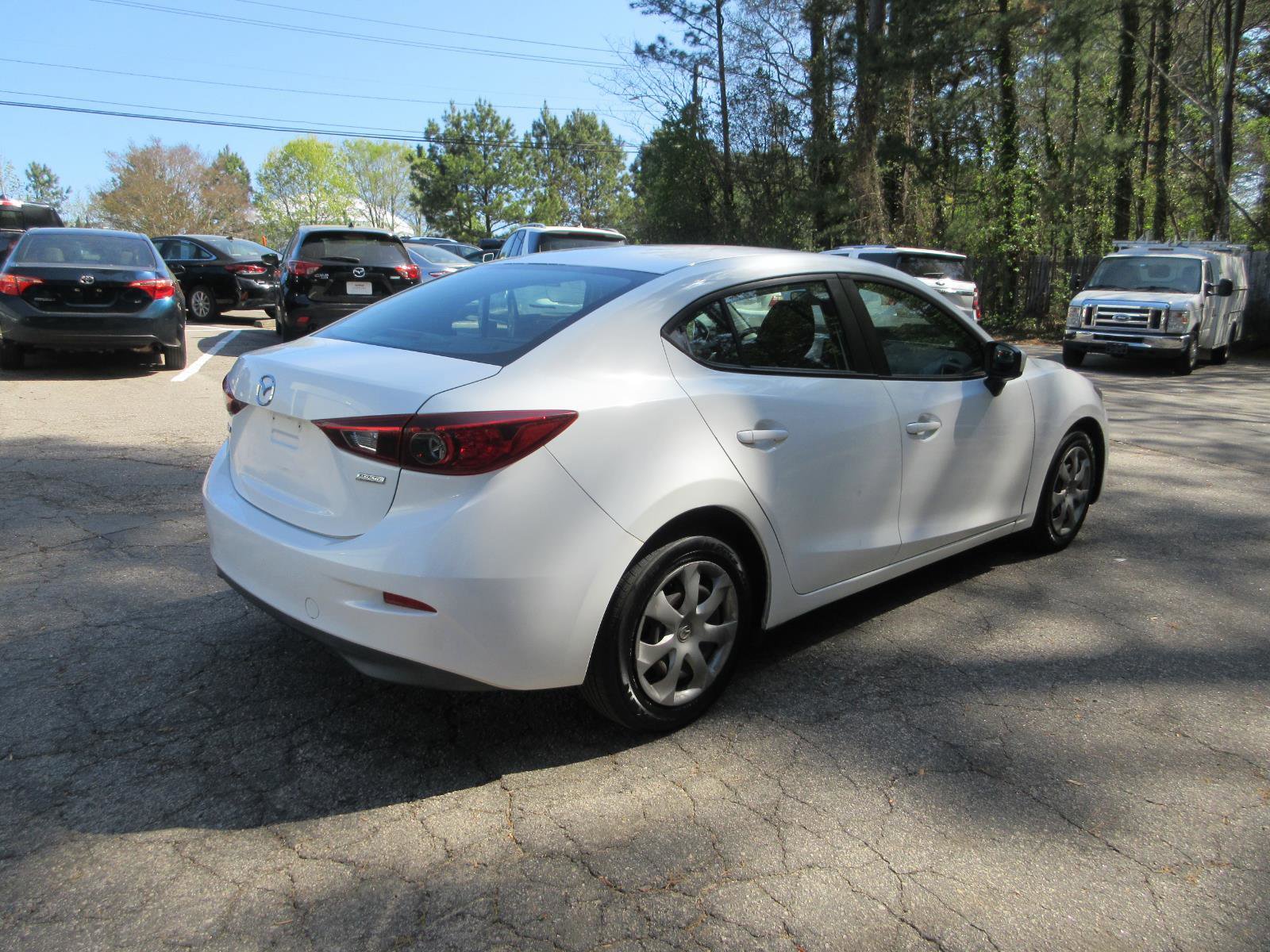 Used 2015 MAZDA MAZDA3 i Sport FWD image 5