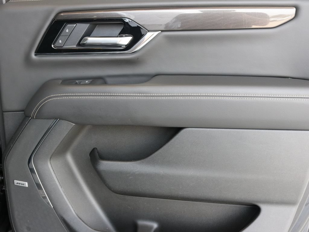 Used 2025 GMC Yukon XL Elevation AWD/4WD image 39