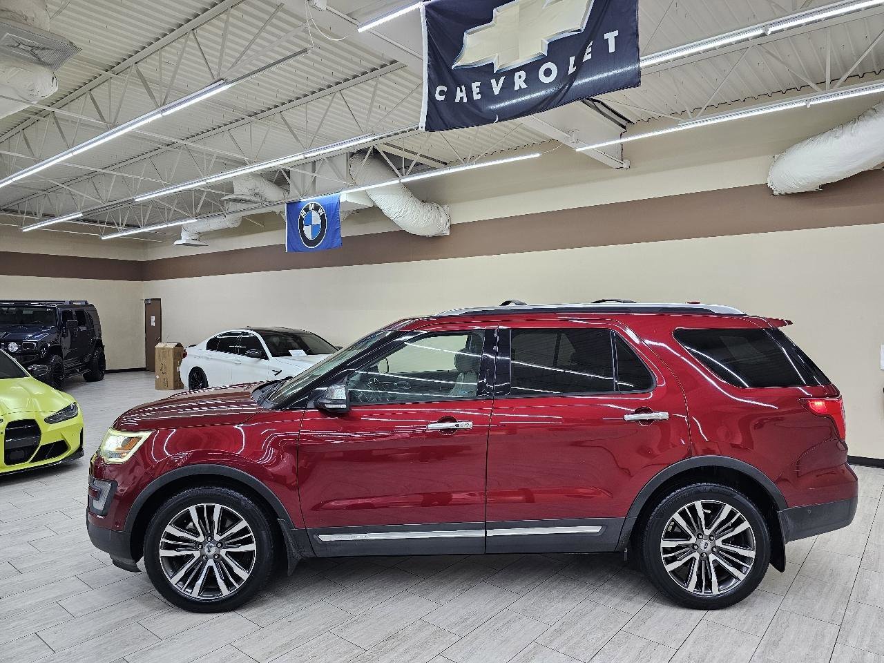 Used 2016 Ford Explorer Platinum image 10