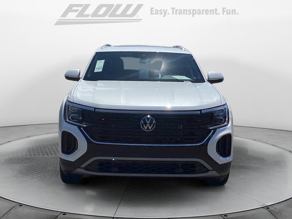 Certified 2026 Volkswagen Atlas Cross Sport SE w/ Panoramic Sunroof Package FWD image 2