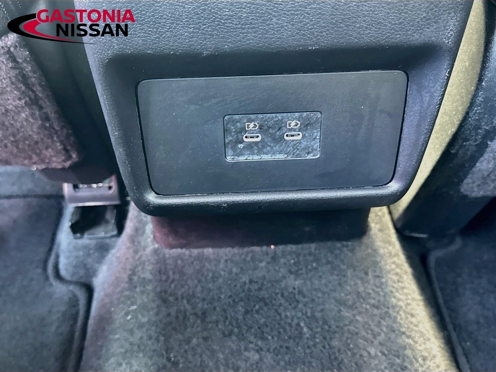 Used 2025 Nissan Rogue SV FWD image 31