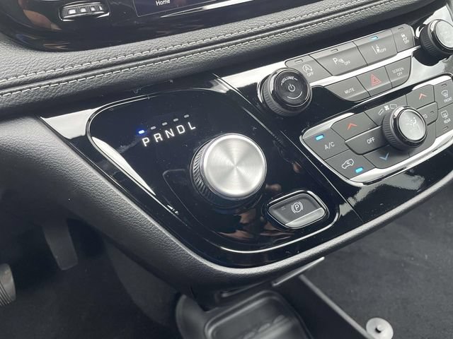 New 2027 Chrysler Pacifica Select FWD image 33