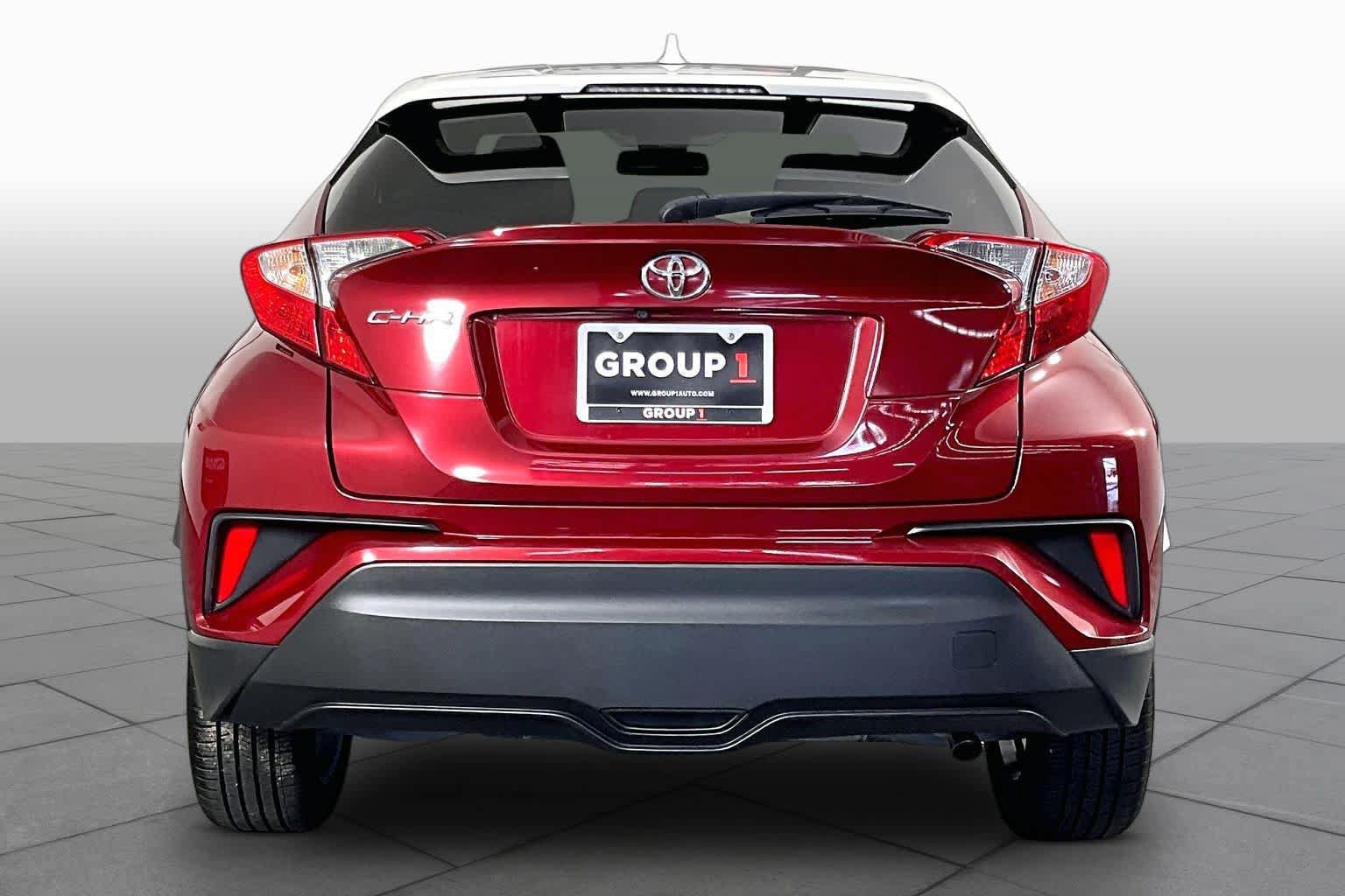 Used 2018 Toyota C-HR XLE FWD image 5