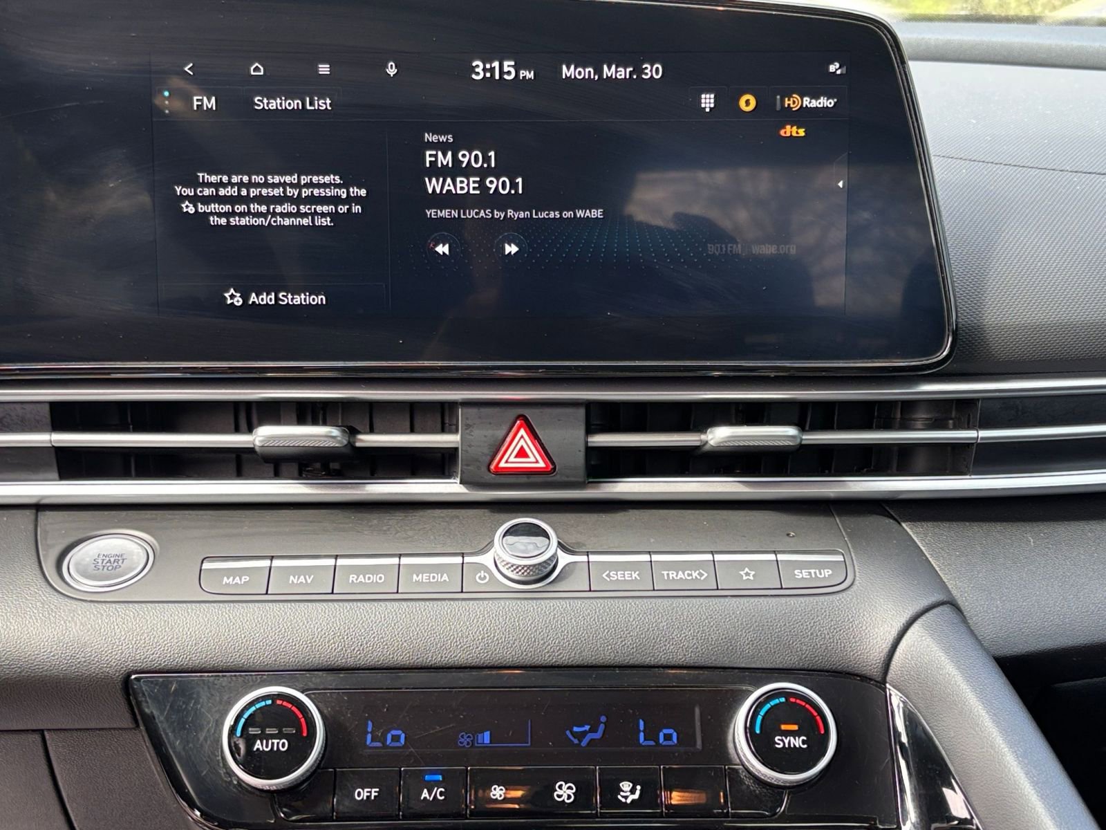 Used 2025 Hyundai Elantra SEL FWD image 17