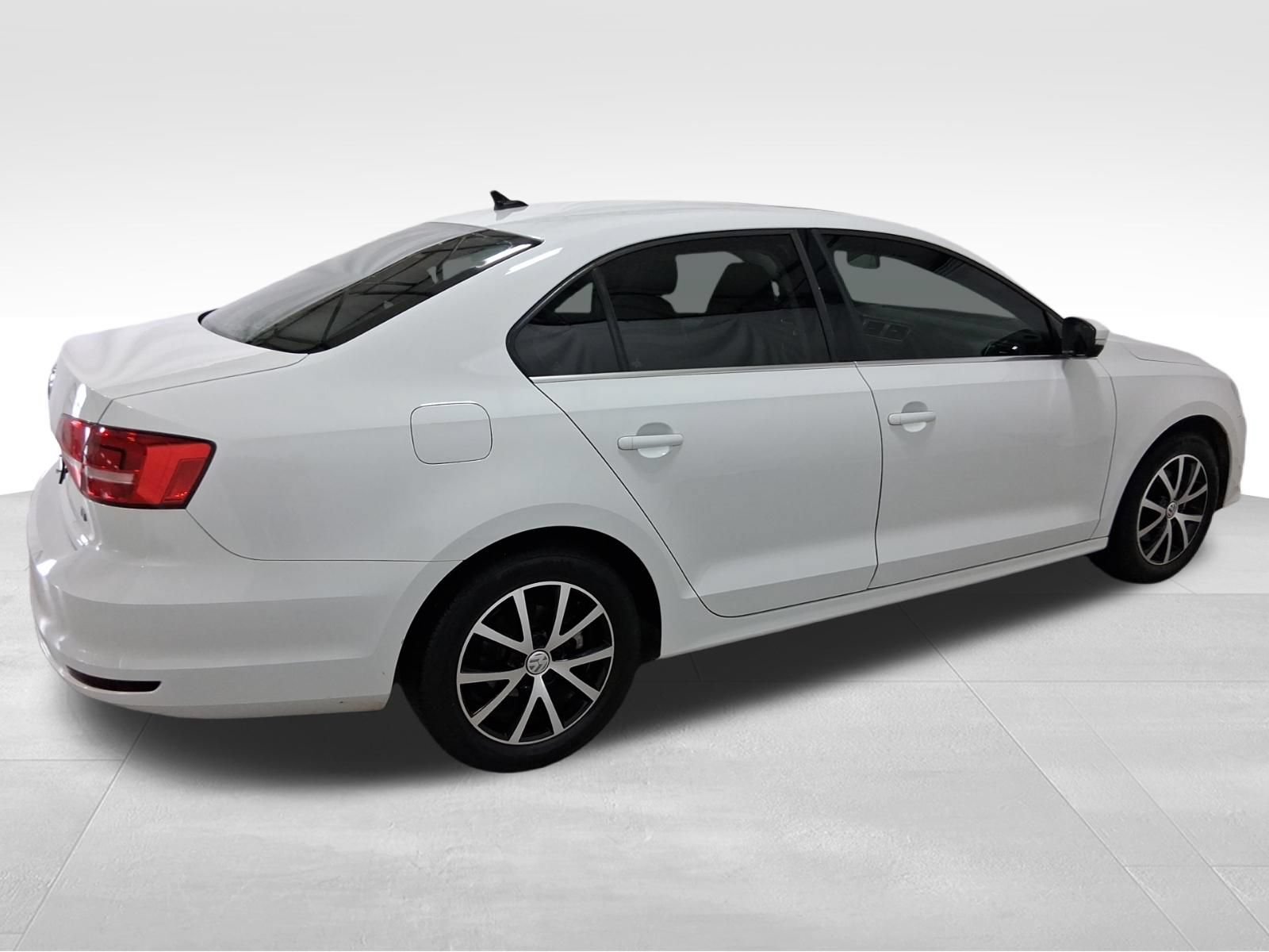 Used 2015 Volkswagen Jetta SE FWD image 5