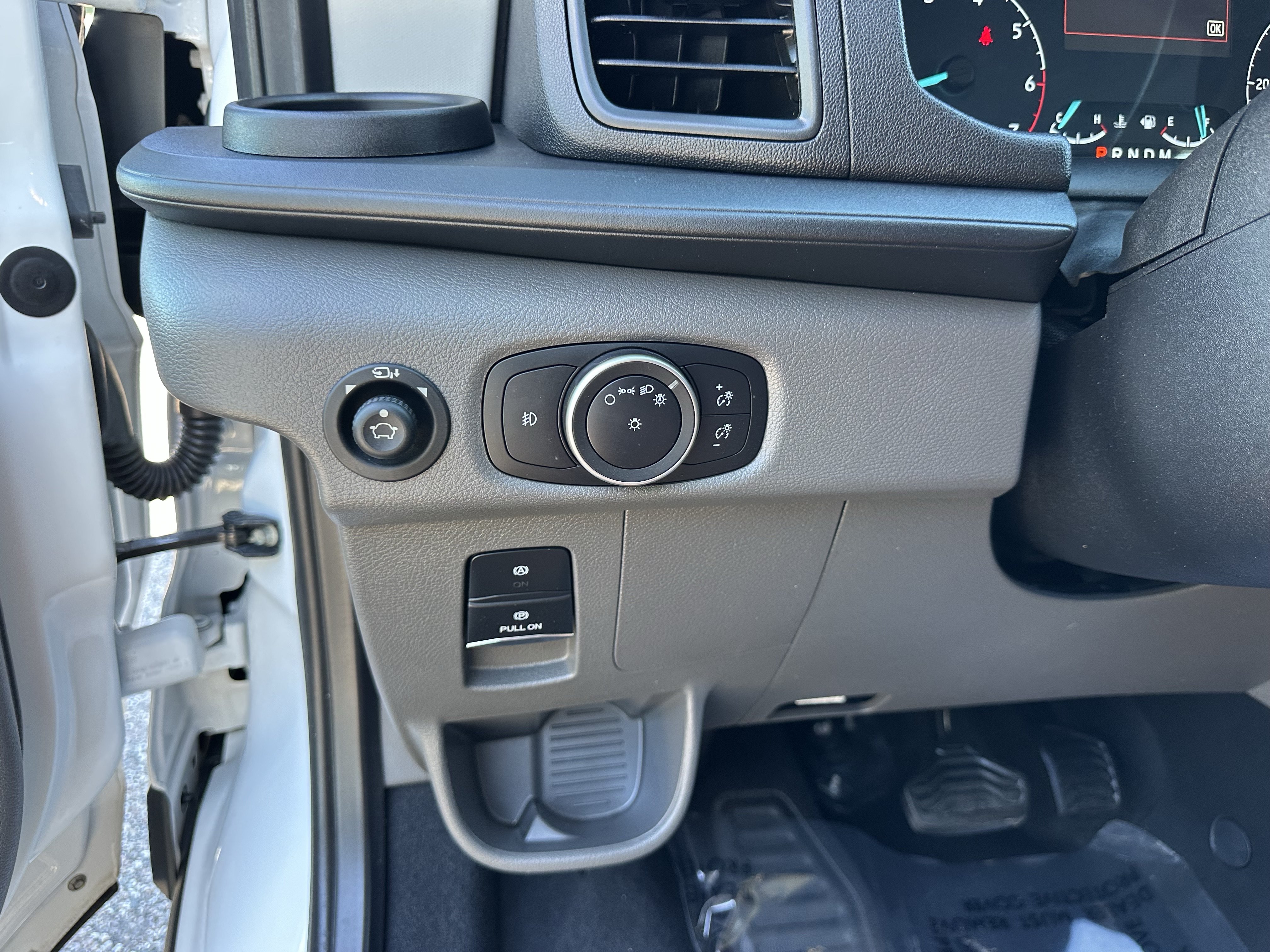 Used 2023 Ford Transit 350 XLT RWD image 27