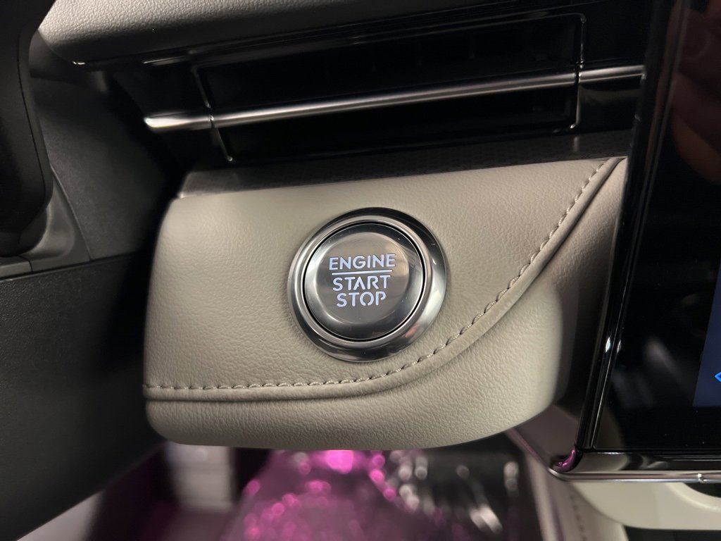 Used 2026 Lincoln Nautilus Premier image 19