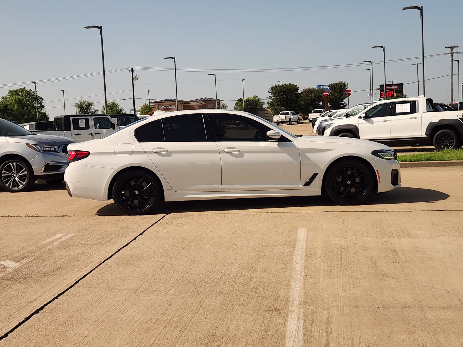 Used 2022 BMW 540i w/ M Sport Package RWD image 7