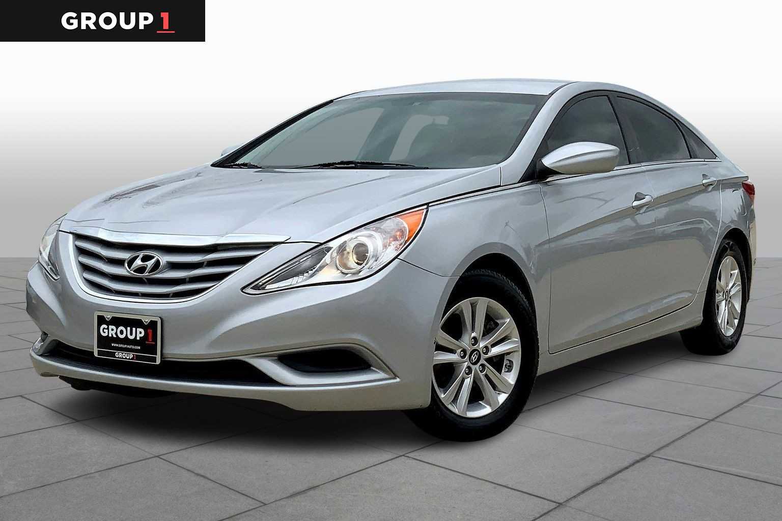 Used 2013 Hyundai Sonata GLS image 1