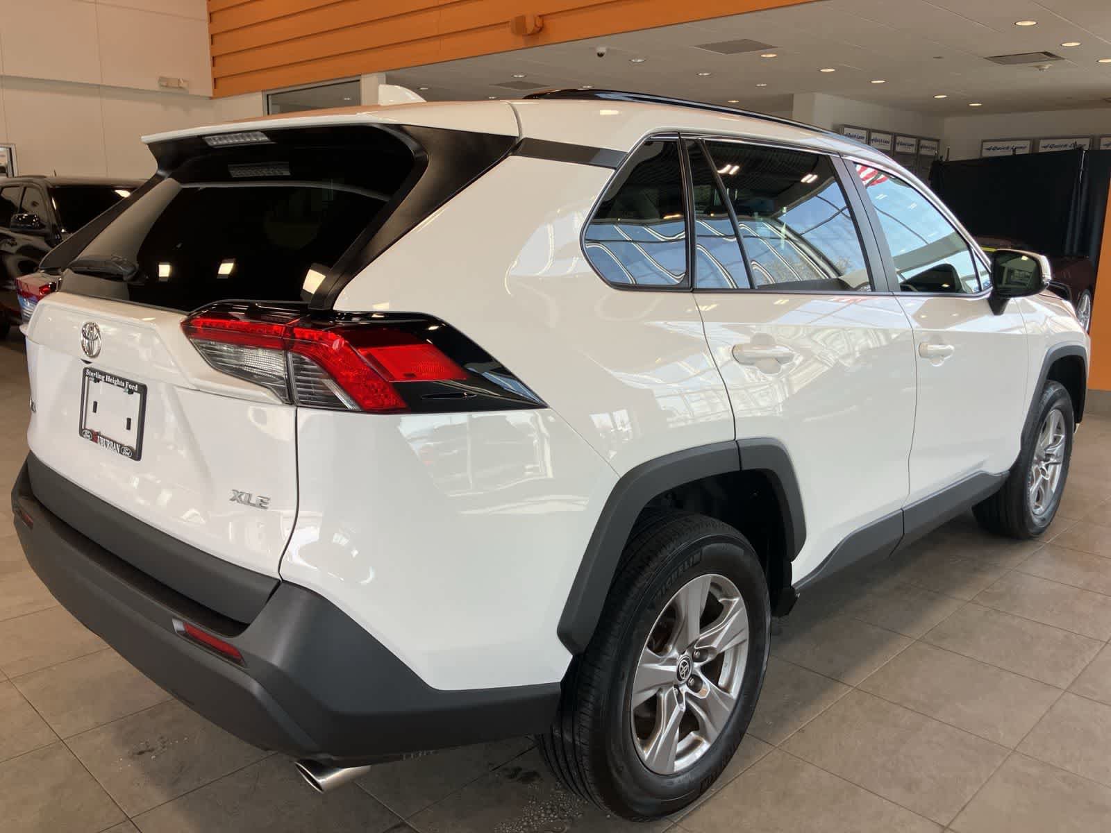 Used 2023 Toyota RAV4 XLE FWD image 5