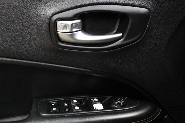 Used 2018 Jeep Compass Latitude w/ Popular Equipment Group image 16