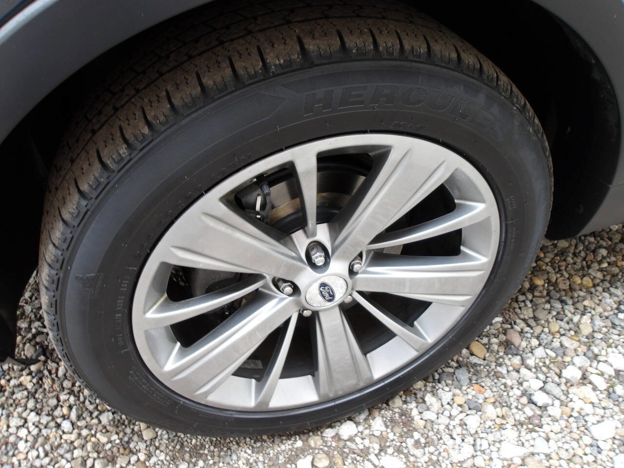 Used 2018 Ford Explorer Limited image 38