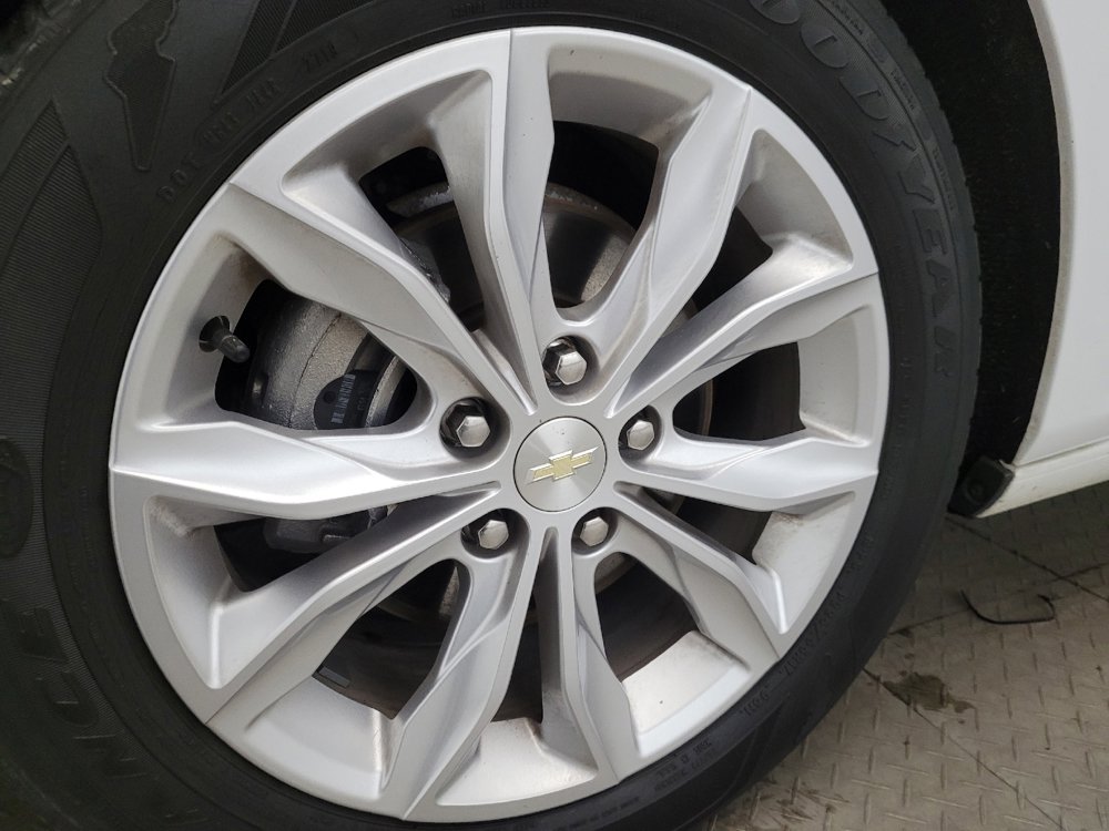 Used 2020 Chevrolet Malibu LT image 31