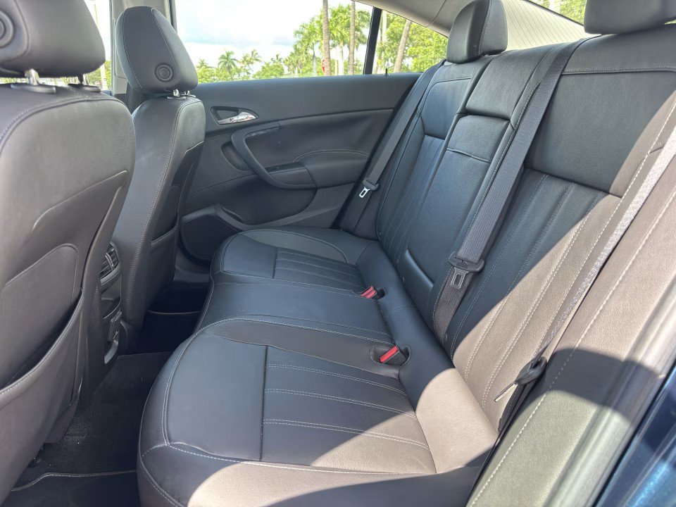 Used 2011 Buick Regal CXL w/ RL3 Preferred Equipment Group FWD image 30