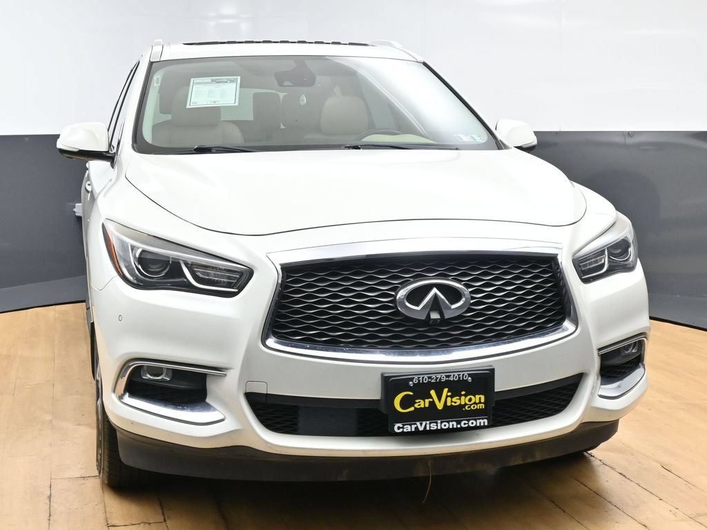 Used 2019 INFINITI QX60 Luxe w/ Essential Package FWD image 4