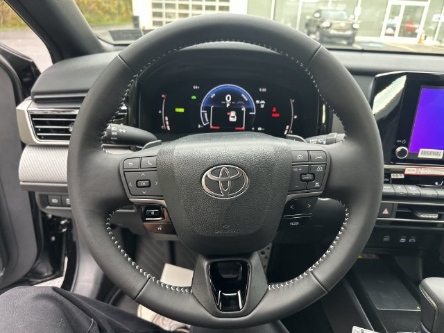 New 2026 Toyota Camry SE FWD image 13