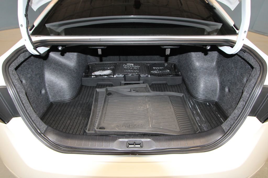 Used 2024 Nissan Altima 2.5 SR w/ SR Premium Package image 35