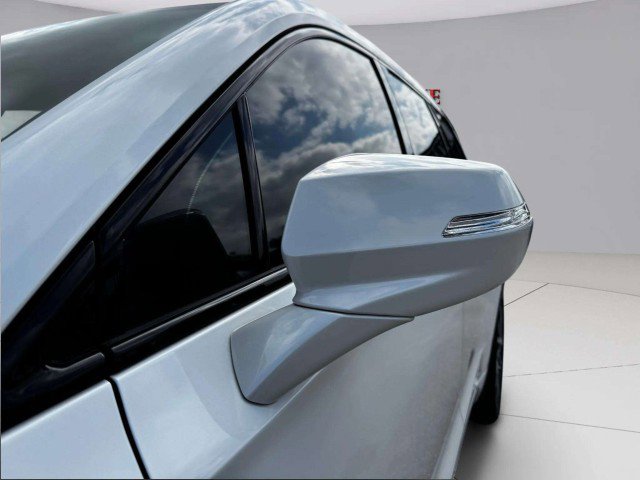 Used 2024 Cadillac XT6 Sport w/ Technology Package image 15