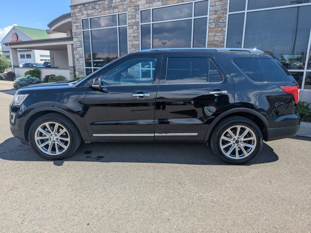 Used 2016 Ford Explorer Limited AWD/4WD image 2