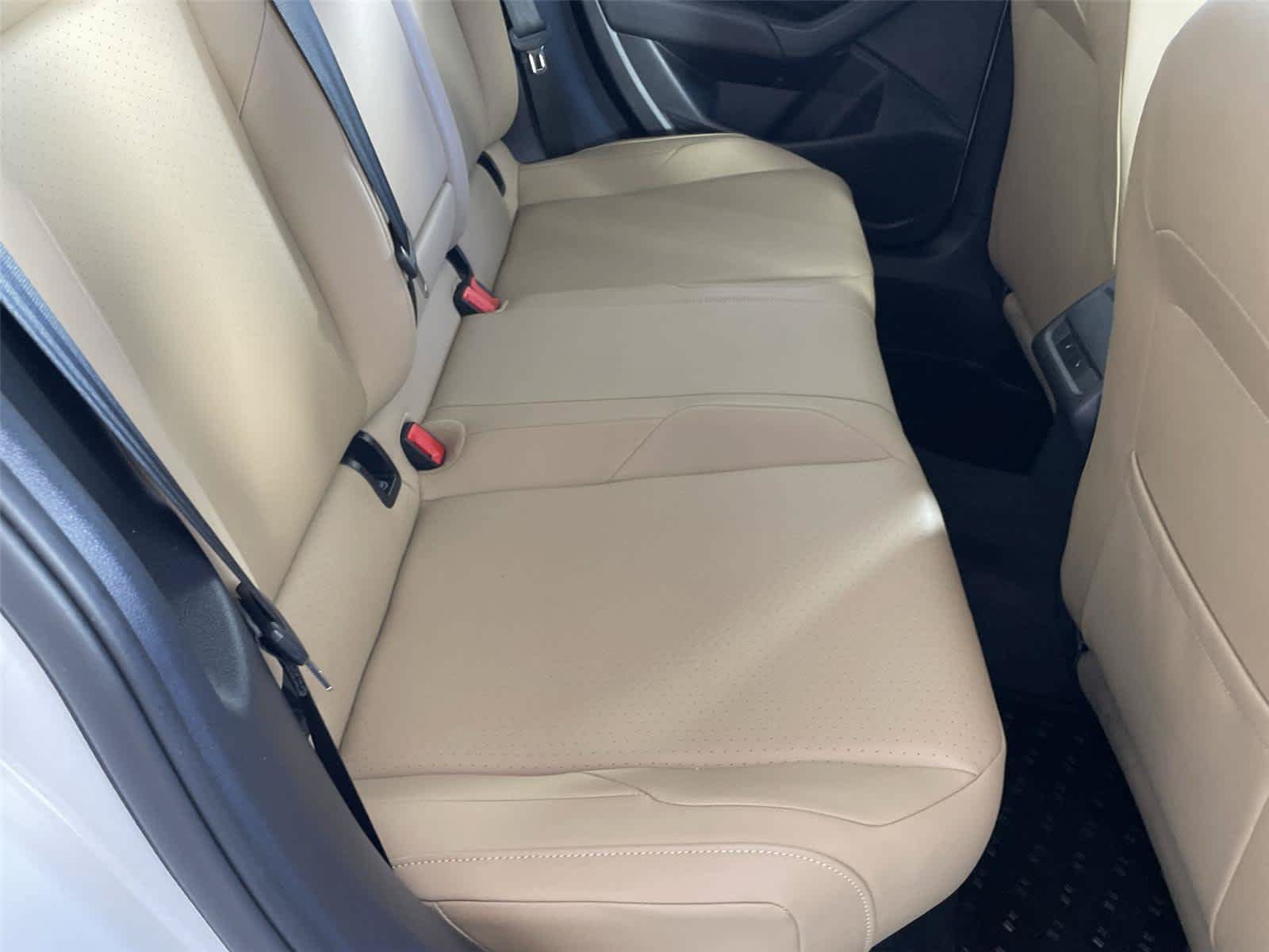 Used 2019 Volkswagen Jetta SEL w/ Cold Weather Package FWD image 15