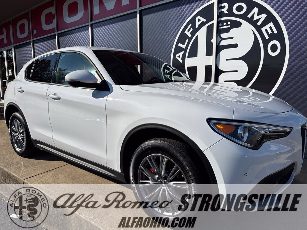 Used 2023 Alfa Romeo Stelvio Sprint AWD/4WD image 1