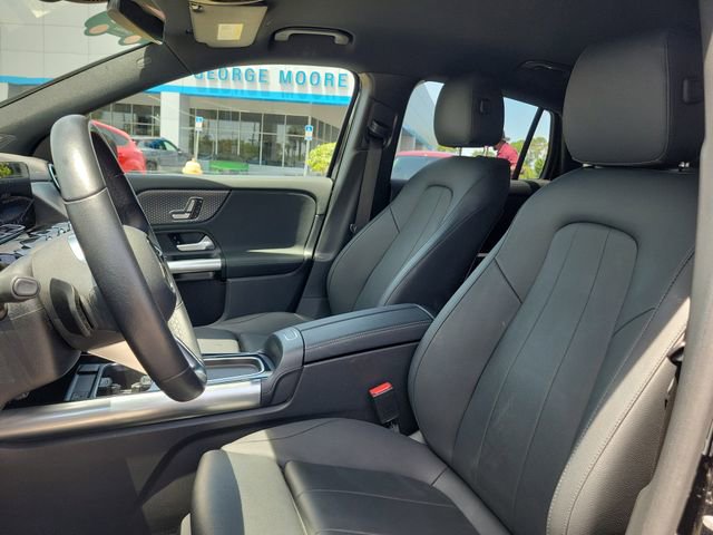 Used 2025 Mercedes-Benz GLA 250 image 16