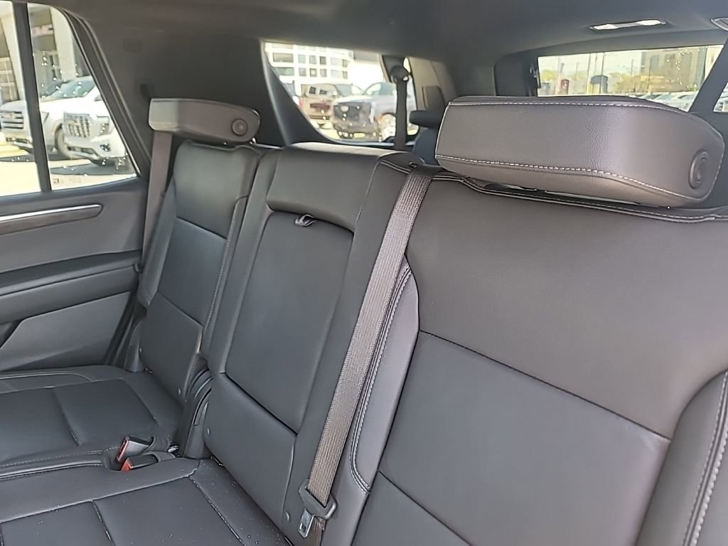 Used 2025 Chevrolet Tahoe LT image 11