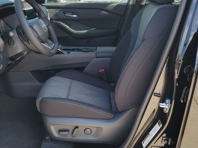 New 2026 Nissan Rogue SV w/ Cold Weather Package AWD/4WD image 6
