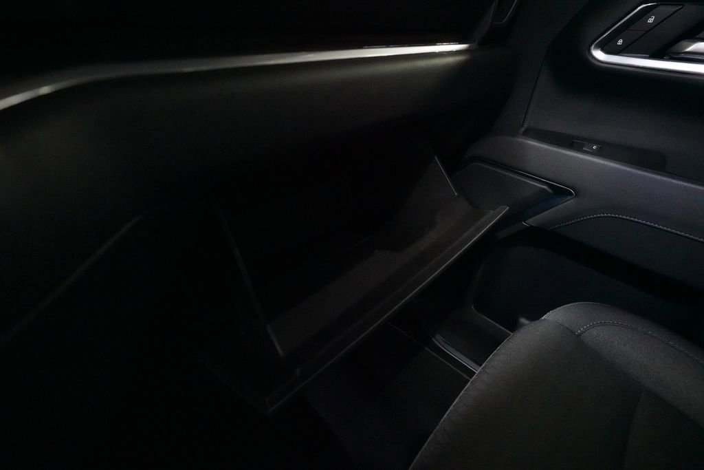 Used 2025 GMC Sierra 1500 Elevation image 29
