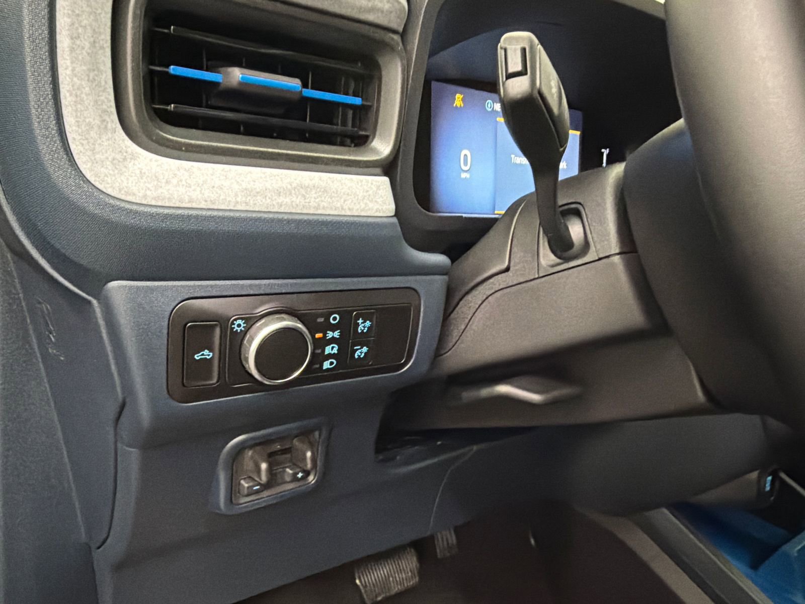 New 2026 Ford Maverick XLT w/ XLT Luxury Package image 30