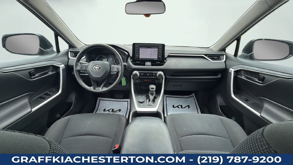 Used 2021 Toyota RAV4 LE AWD/4WD image 39