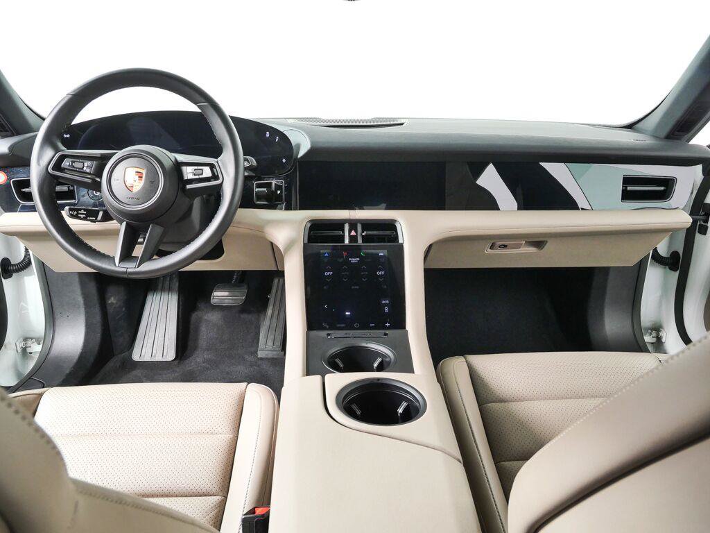 Certified 2022 Porsche Taycan RWD image 18