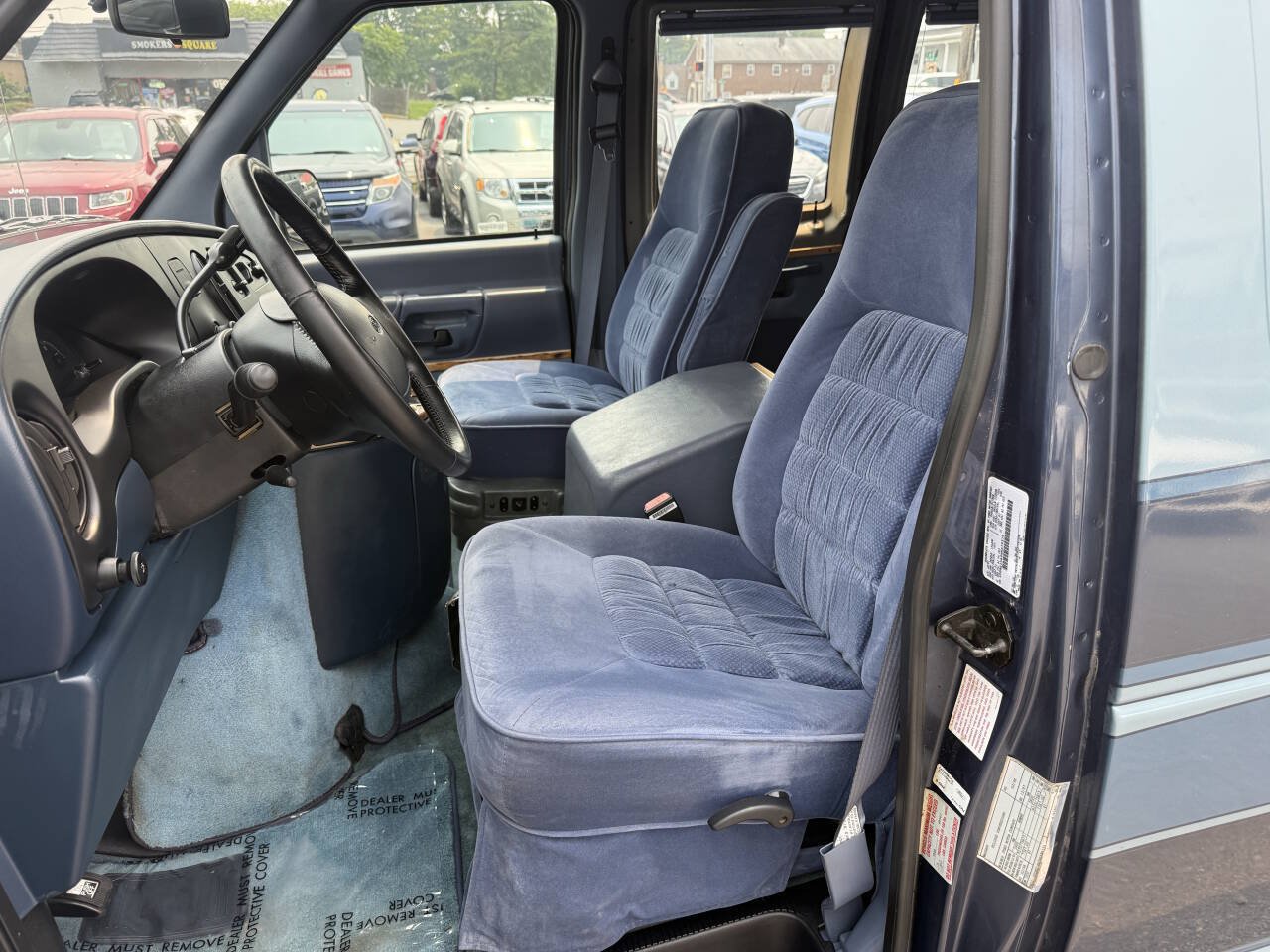 Used 1998 Ford E-150 and Econoline 150 RWD image 7