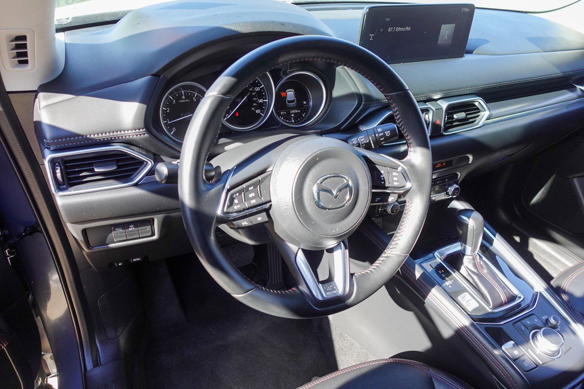 Certified 2023 MAZDA CX-5 Carbon Edition image 9